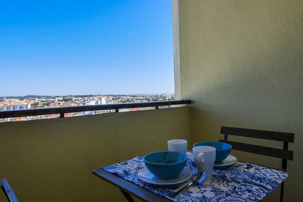 Cozy Studio With Balcony And Beautiful View Daire Cascais Dış mekan fotoğraf